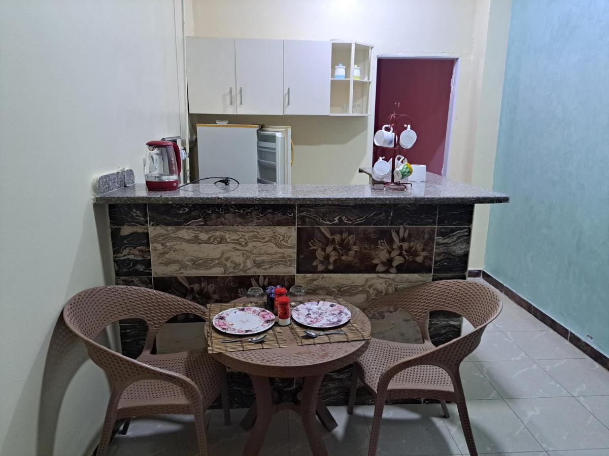 Sweet Home- Last Check In 12 Am Hurghada Luaran gambar